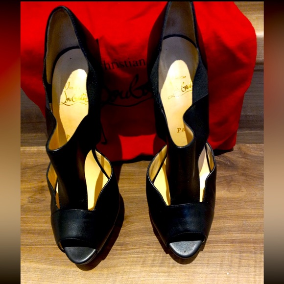 Christian Louboutin I’m selling  A lot of beautiful heels - Picture 2 of 11